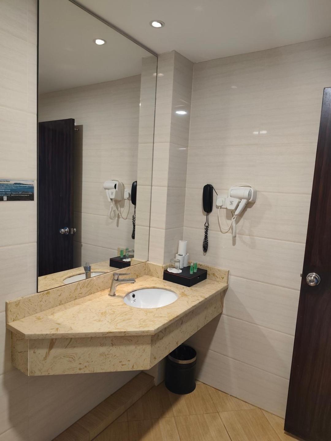 Lintas Platinum Hotel Kota Kinabalu Dış mekan fotoğraf