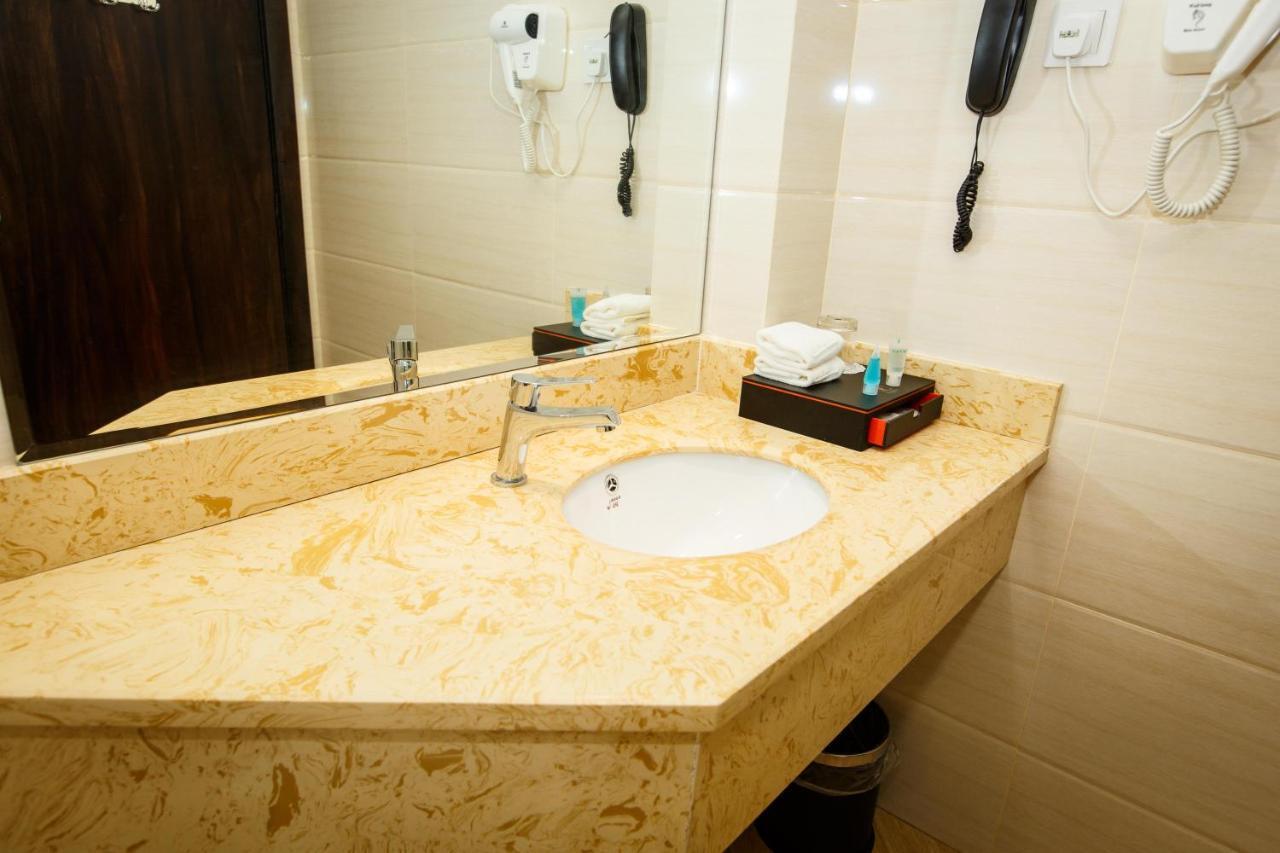 Lintas Platinum Hotel Kota Kinabalu Dış mekan fotoğraf
