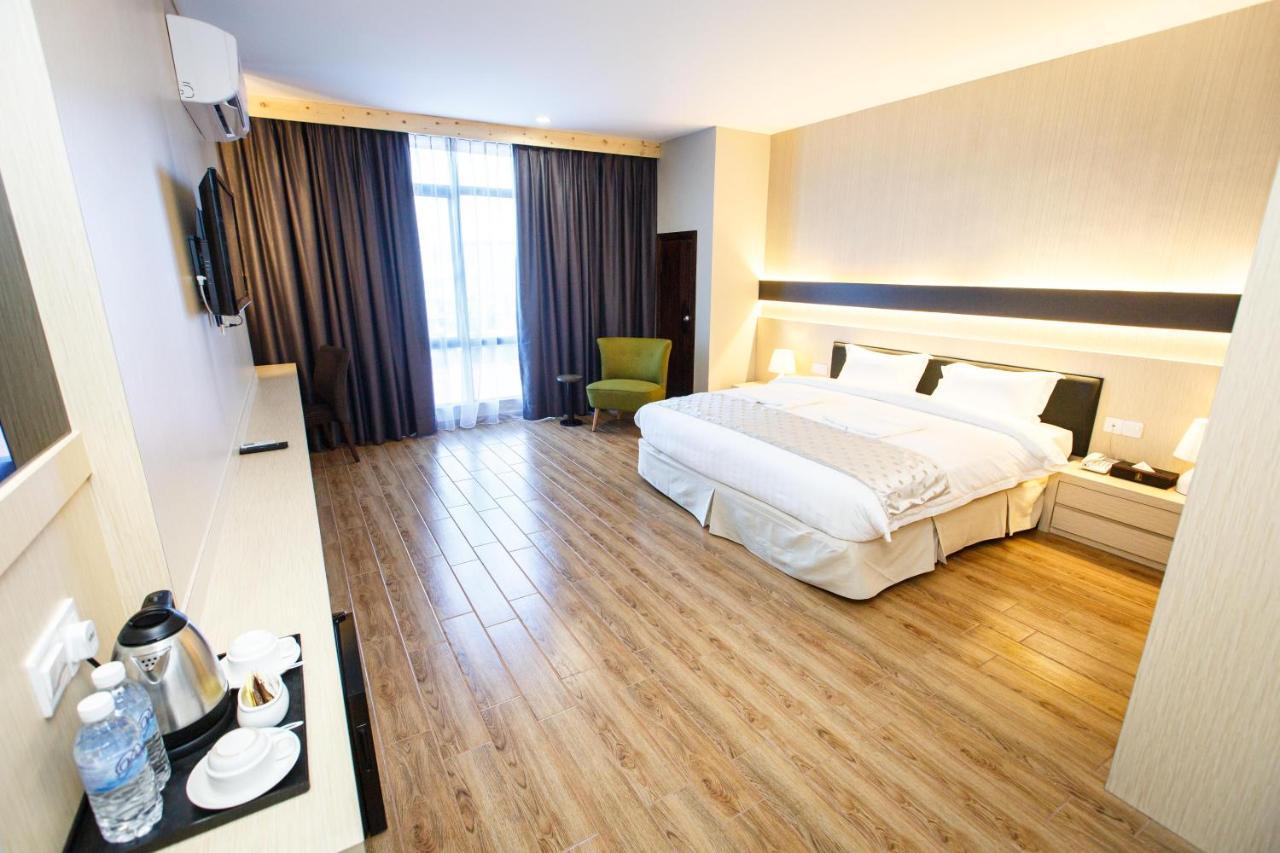 Lintas Platinum Hotel Kota Kinabalu Dış mekan fotoğraf